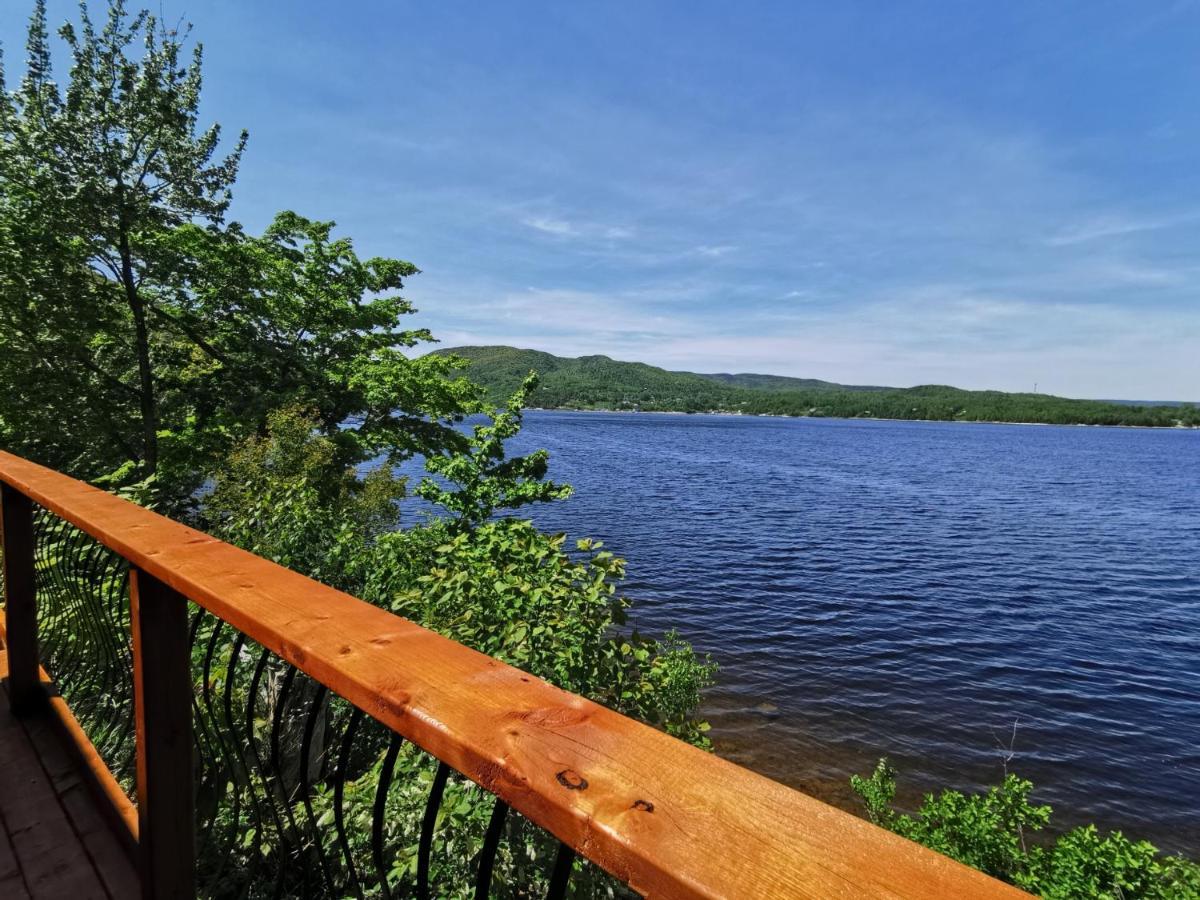 Knotty Pine Ocean Front Suite - Adults Only Ингониш Екстериор снимка