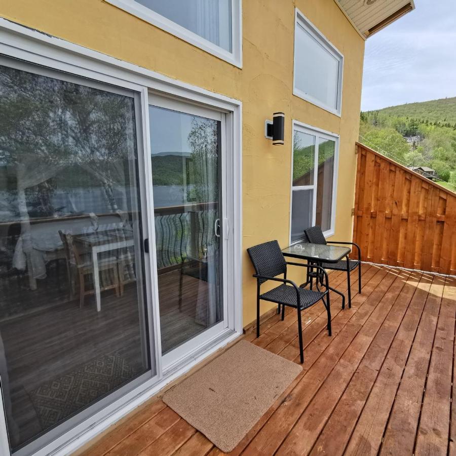 Knotty Pine Ocean Front Suite - Adults Only Ингониш Екстериор снимка