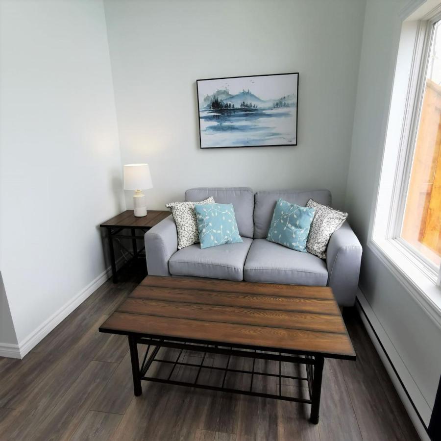 Knotty Pine Ocean Front Suite - Adults Only Ингониш Екстериор снимка