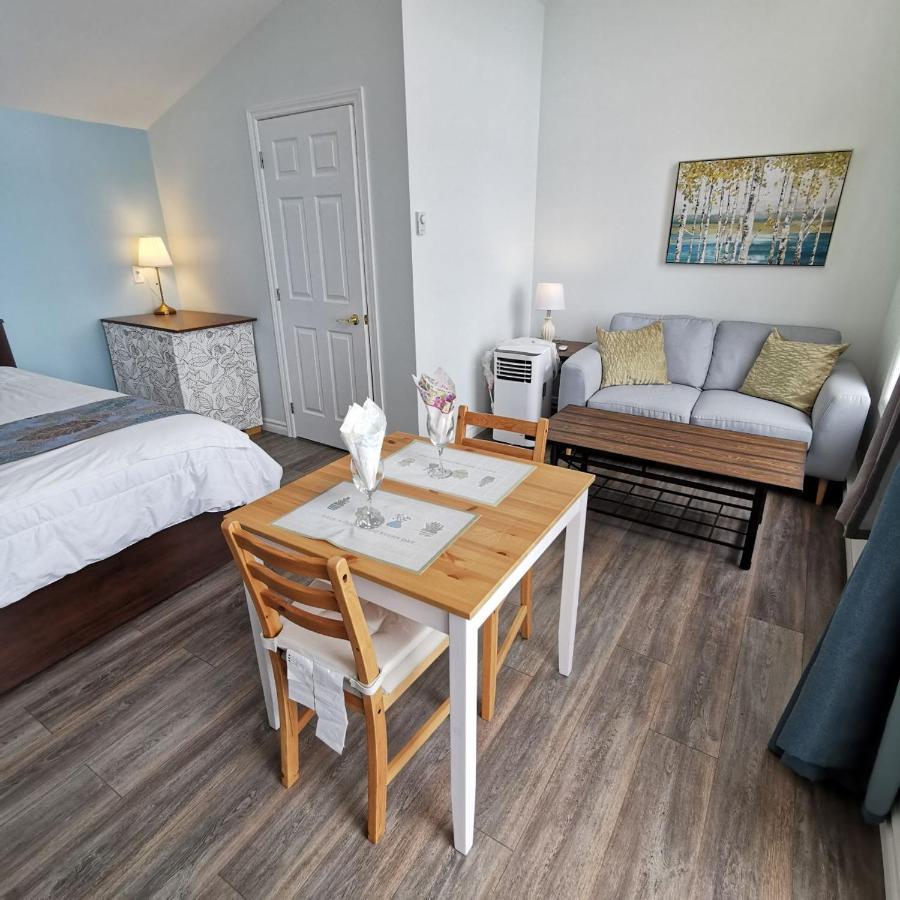 Knotty Pine Ocean Front Suite - Adults Only Ингониш Екстериор снимка