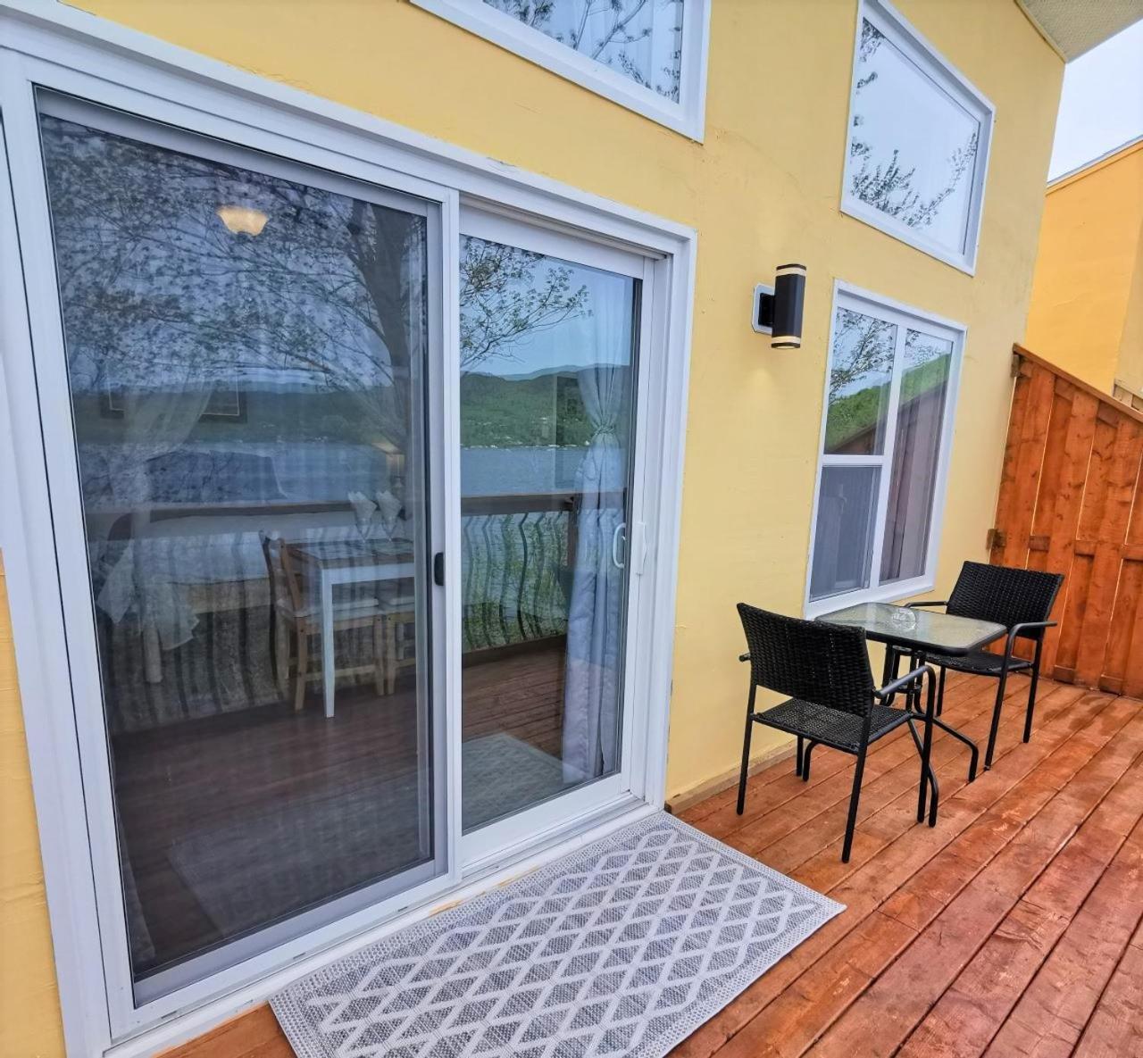 Knotty Pine Ocean Front Suite - Adults Only Ингониш Стая снимка